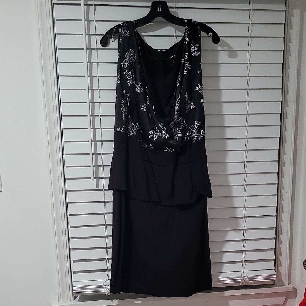 Black Floral Bodycon Dress